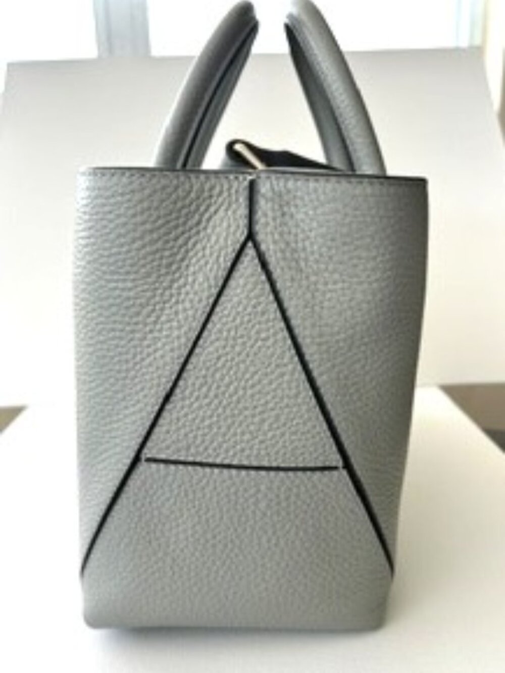 Aspinal of London Midi London Tote – Light Grey Pebbled Leather - Picture 3 of 11